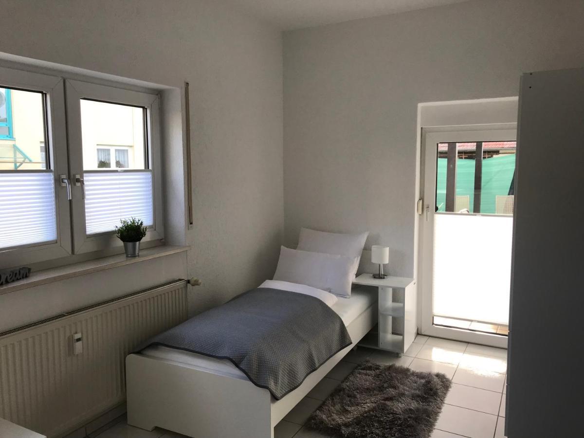 Xxl Apartment Sinsheim Buitenkant foto